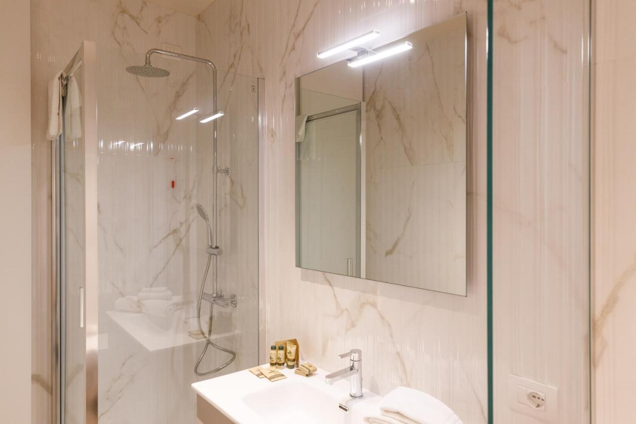 Casa Flores Apartments Bardolino Dış mekan fotoğraf